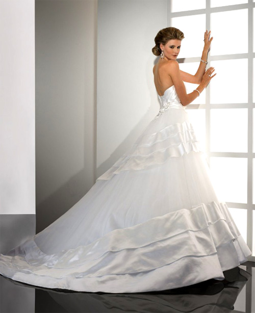 Красивые платья на выпускной в интернет-магазине To Be Bride